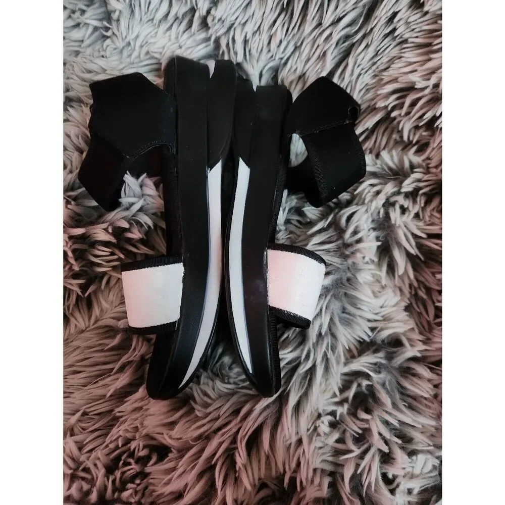 Juicy Couture Platform Irresistible Black Hook and Loop Sandals Womens Size 8.5